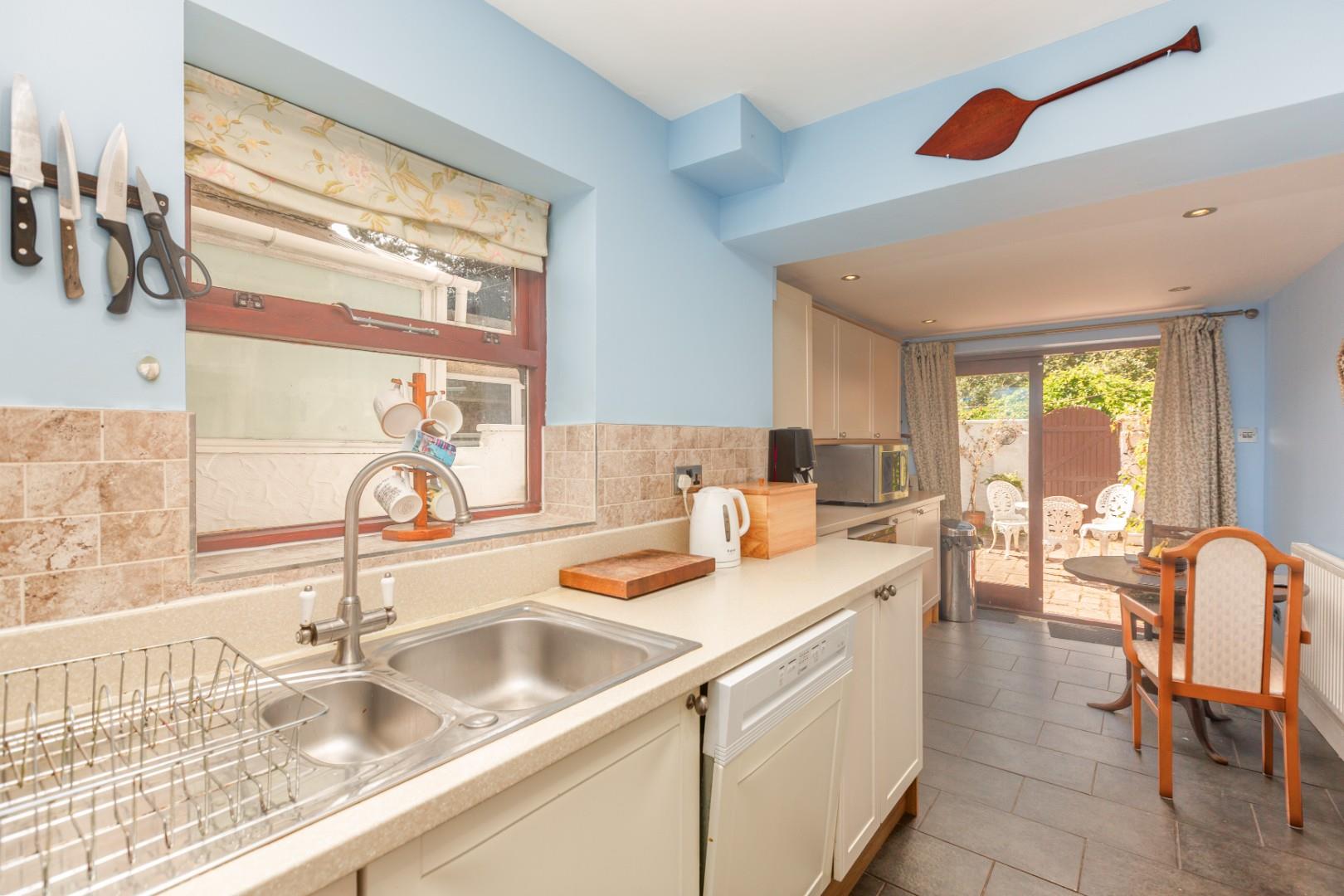 Devon Place, Mumbles, Swansea, SA3 4DR